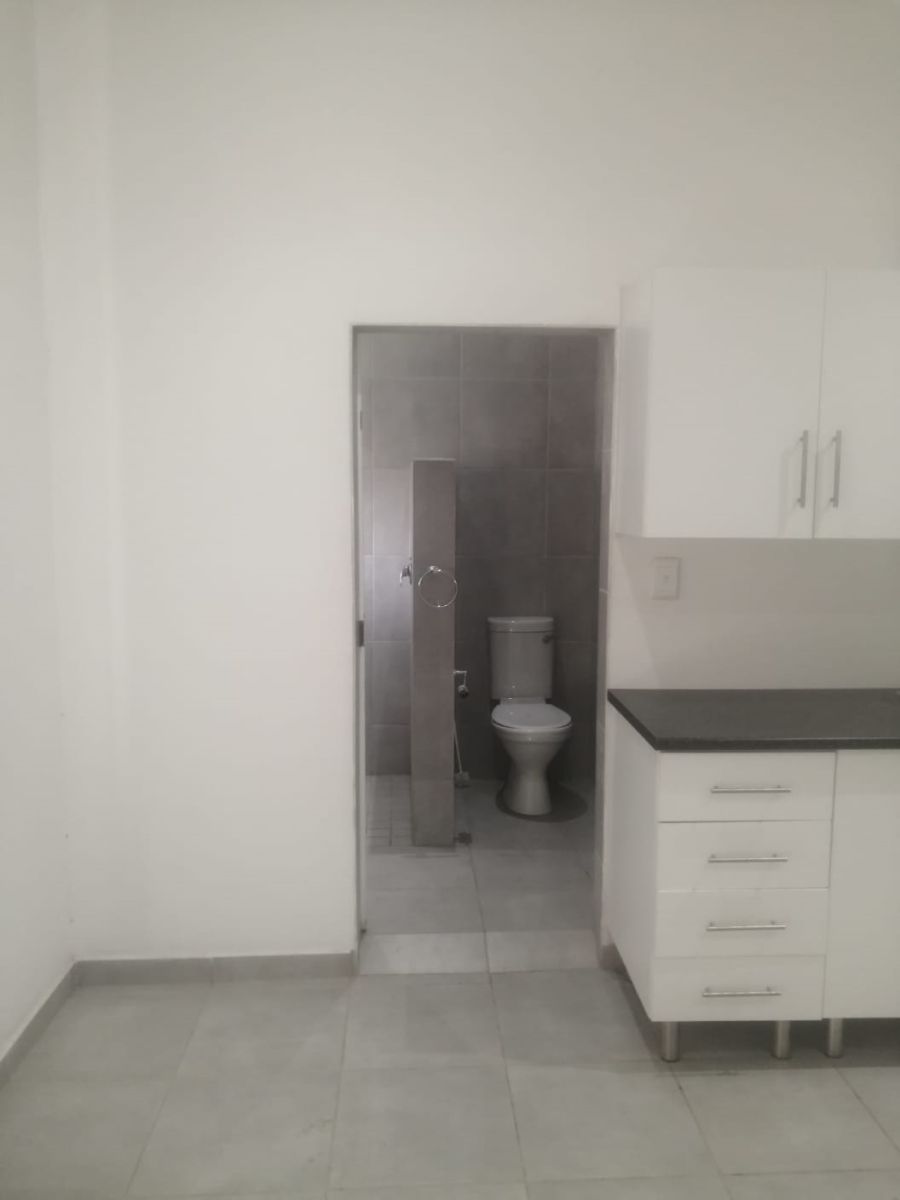 To Let 1 Bedroom Property for Rent in Humansdorp Eastern Cape